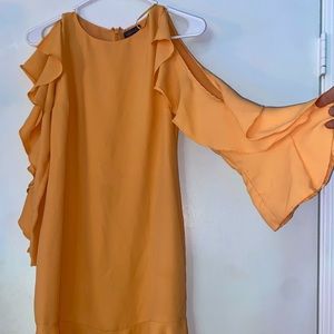 00/XS Vince Camuto light orange spring/summer dress with arm cutouts